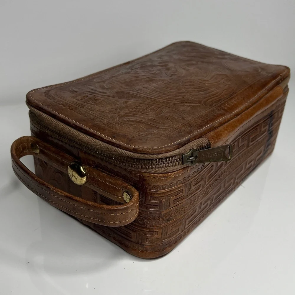 Vintage Mexico Hand Tooled Leather Toiletry Dopp Bag Clutch Handle Bag